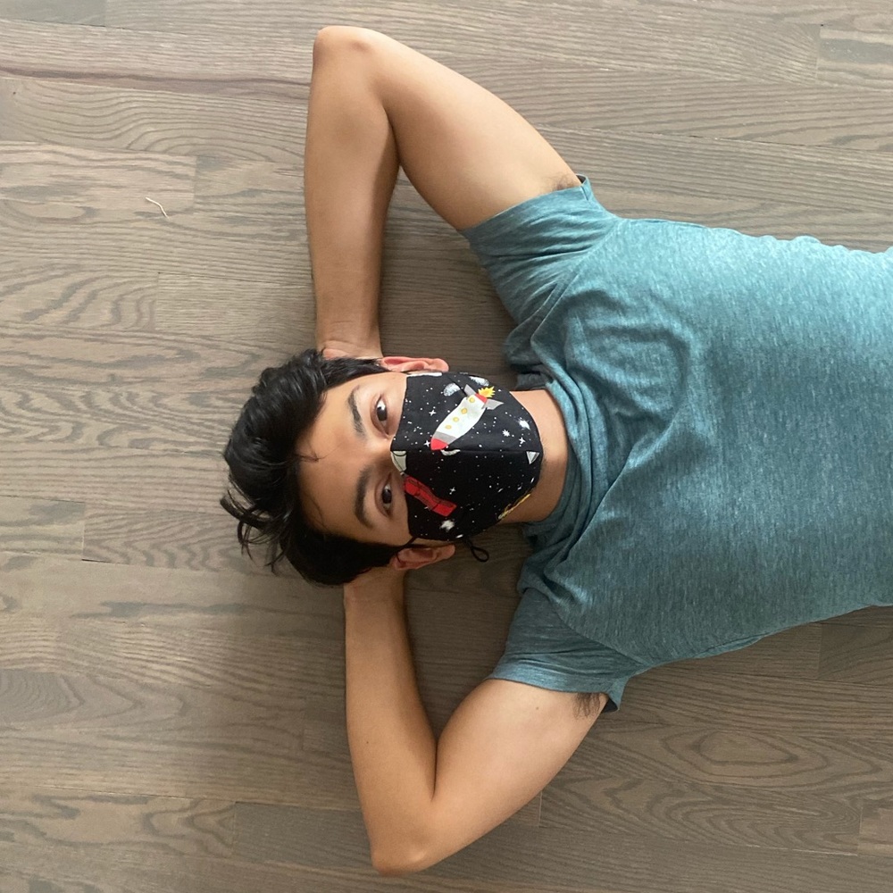 Face Mask 🖤🤍🖤 - Picture 2 of 5
